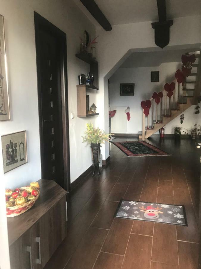 הוילה Rîşnov Casa Csiki מראה חיצוני תמונה