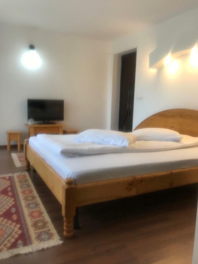 הוילה Rîşnov Casa Csiki מראה חיצוני תמונה