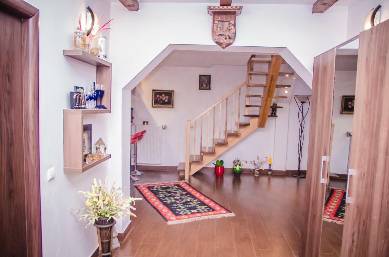 הוילה Rîşnov Casa Csiki מראה חיצוני תמונה